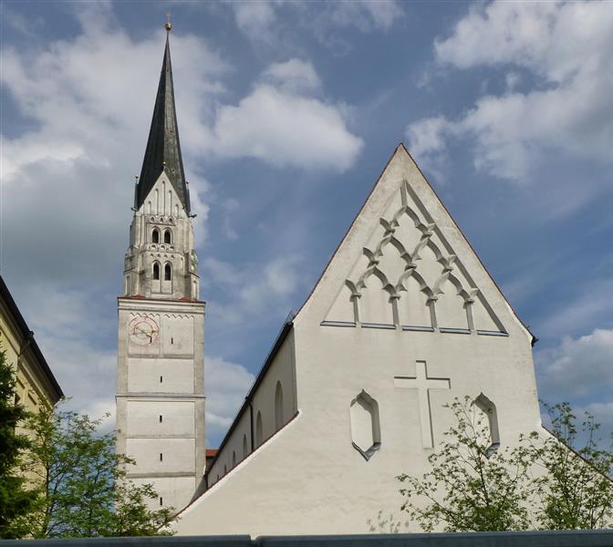 Stadtpfarrkirche - Westansicht - erbaut um 1400, im 17. Jh. barockisiert